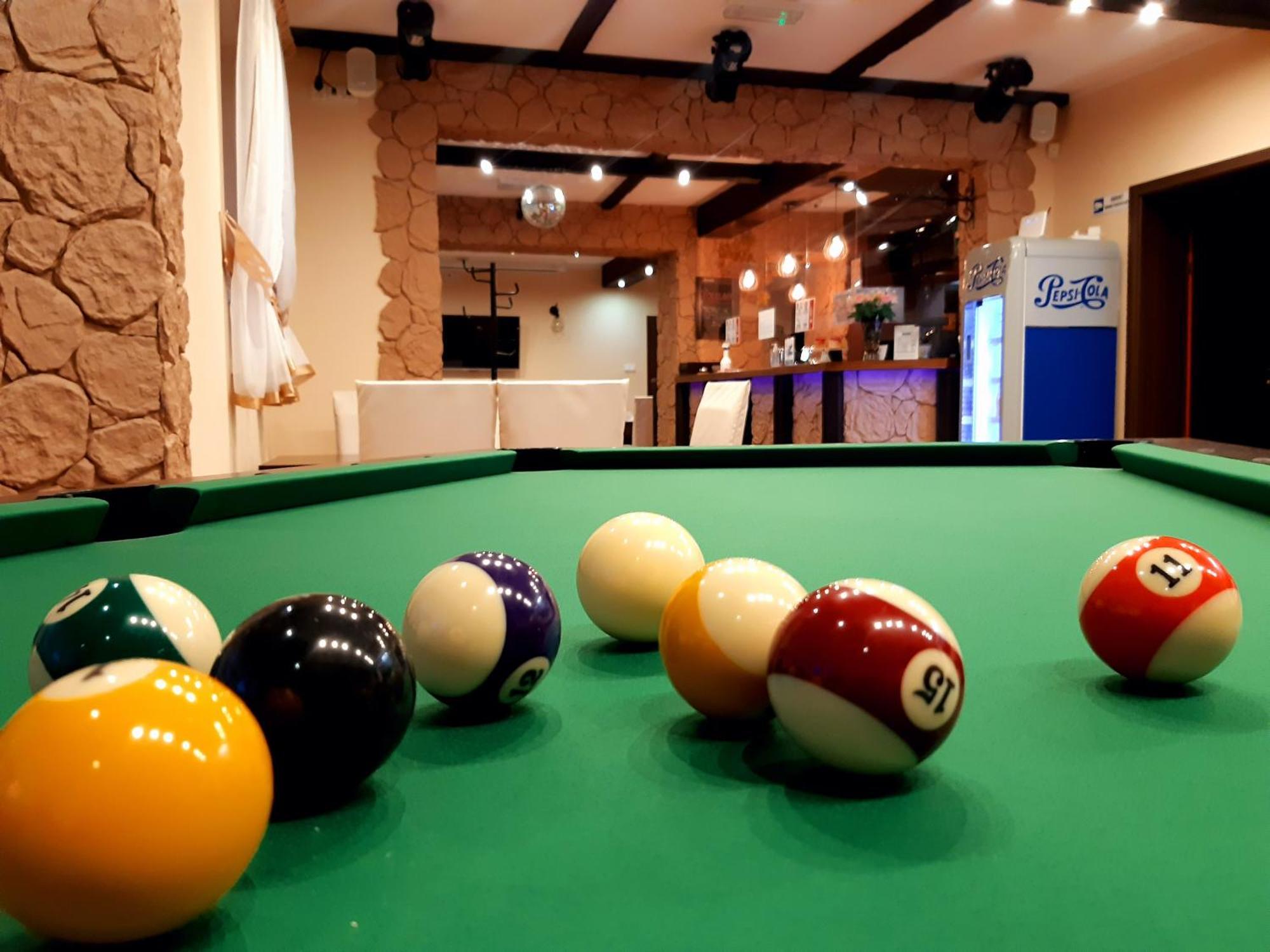 Pensjonat Zielone Wzgorze W Boleslawowie Stronie Slaskie Luaran gambar